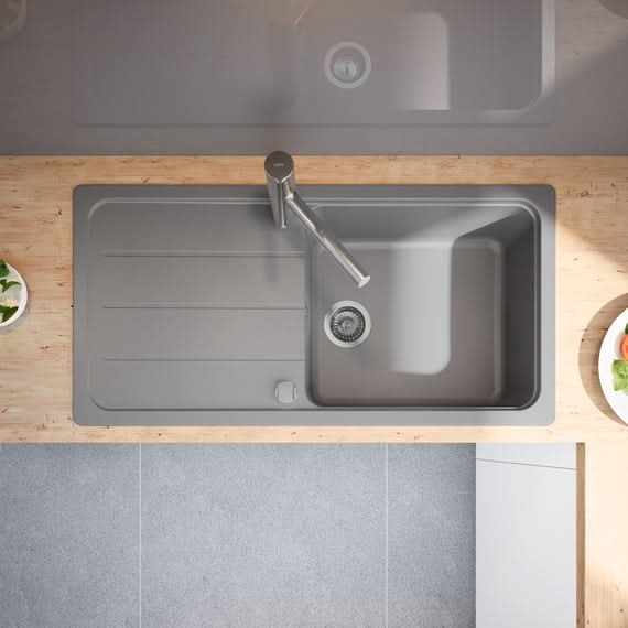 Architectura 50 ceramic washbasin from Villeroy & Boch - Timeless & stylish for every bathroom - Image 3