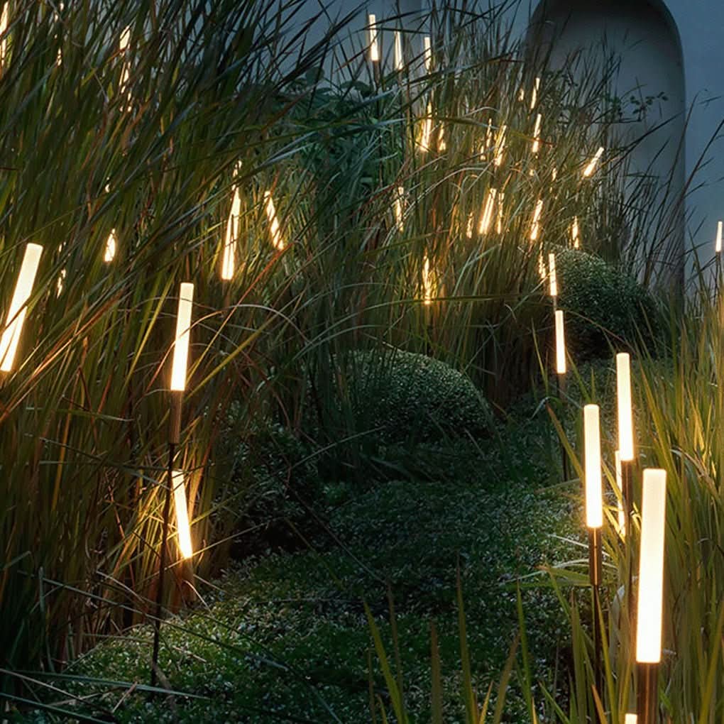 AuraReed Outdoor – Wireless Aesthetic Solar Garden Lighting - Image 3