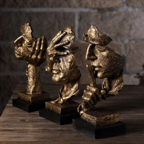 AURÉLIA – Abstract Golden Sculpture in Scandinavian Design - Image 7