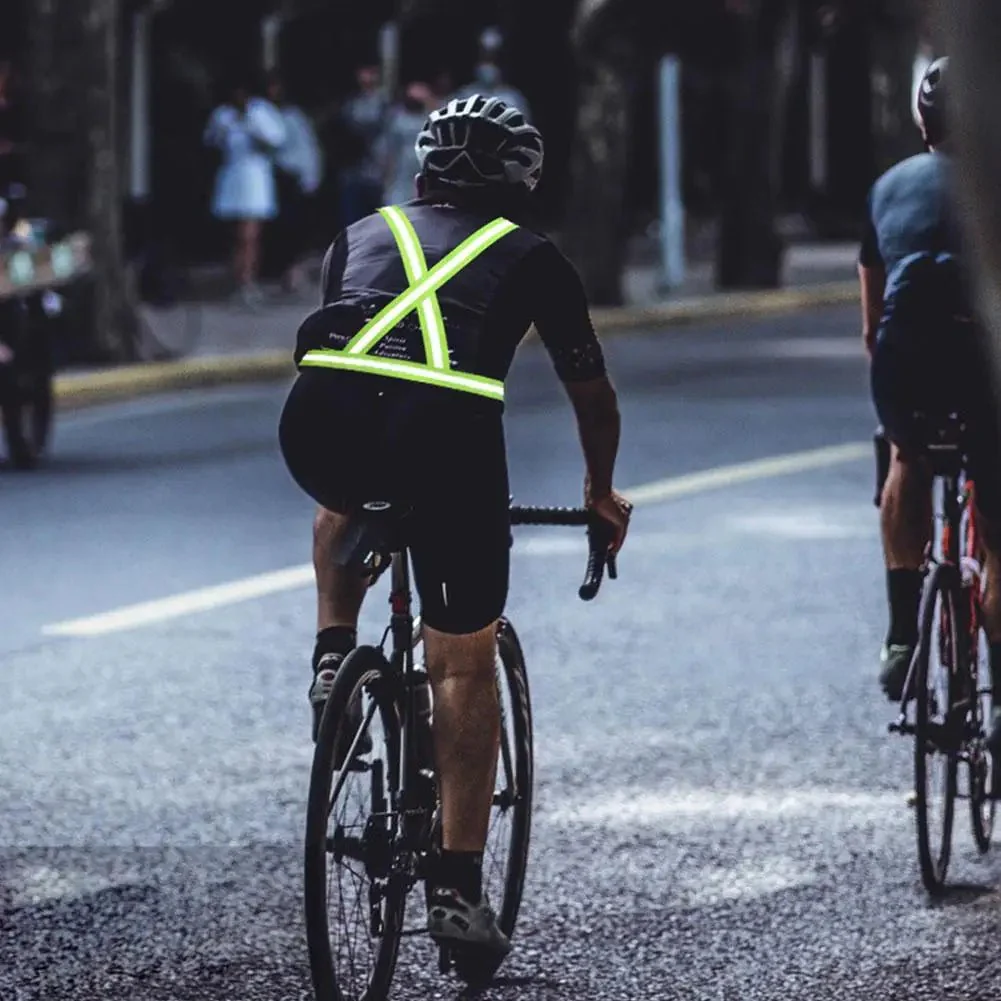 BEAMRUN – Reflector Running & Cycling Safety Vest with Large Pocket for Mobile Phone & Wallet - Image 2