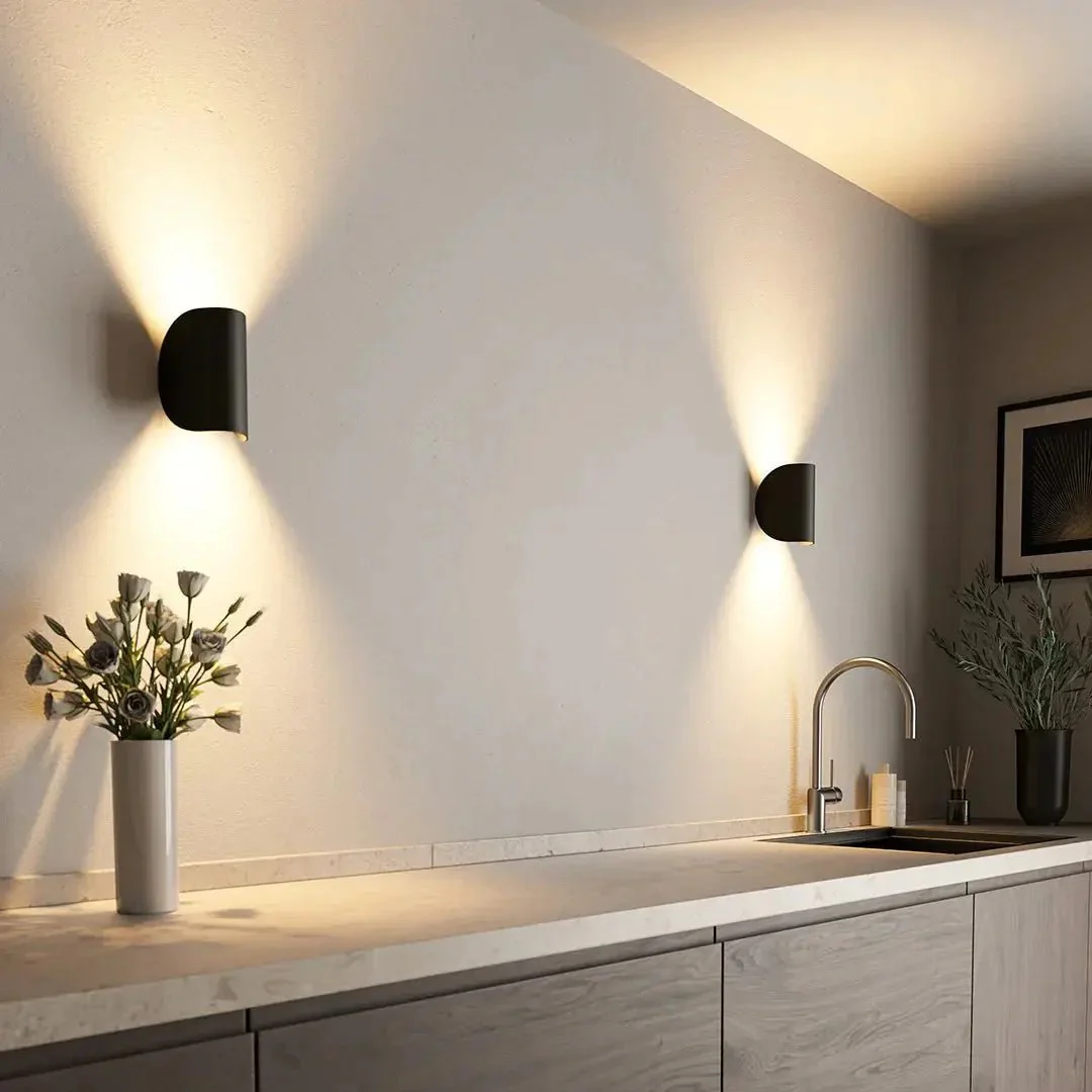 BRIGHTFLOW – Modern LED Wall Light for Energy-Efficient Living Room Lighting