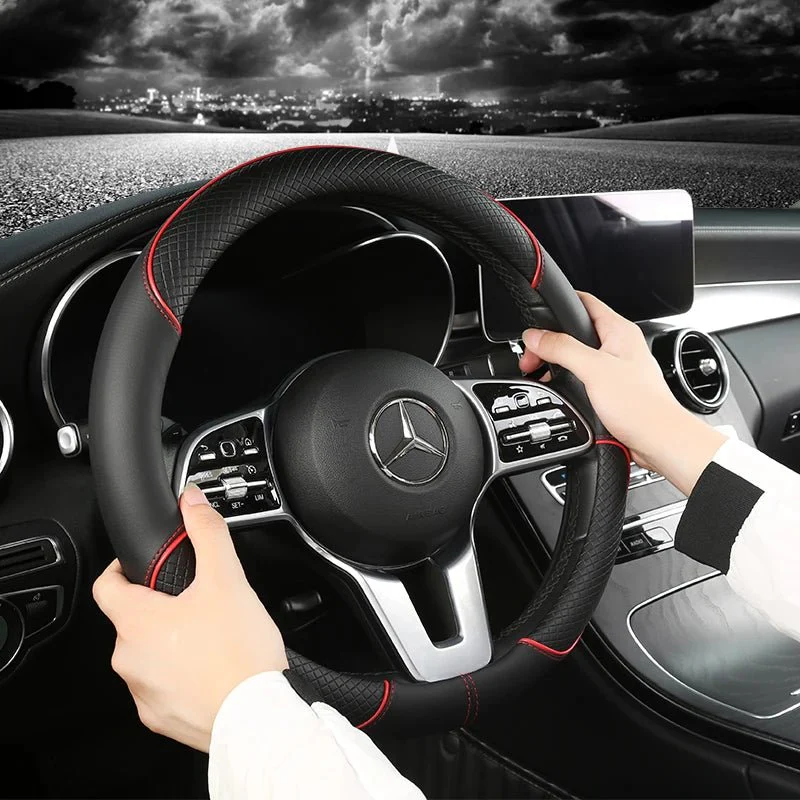 CARLUX – Premium steering wheel cover made of artificial leather with diamond pattern - Image 2