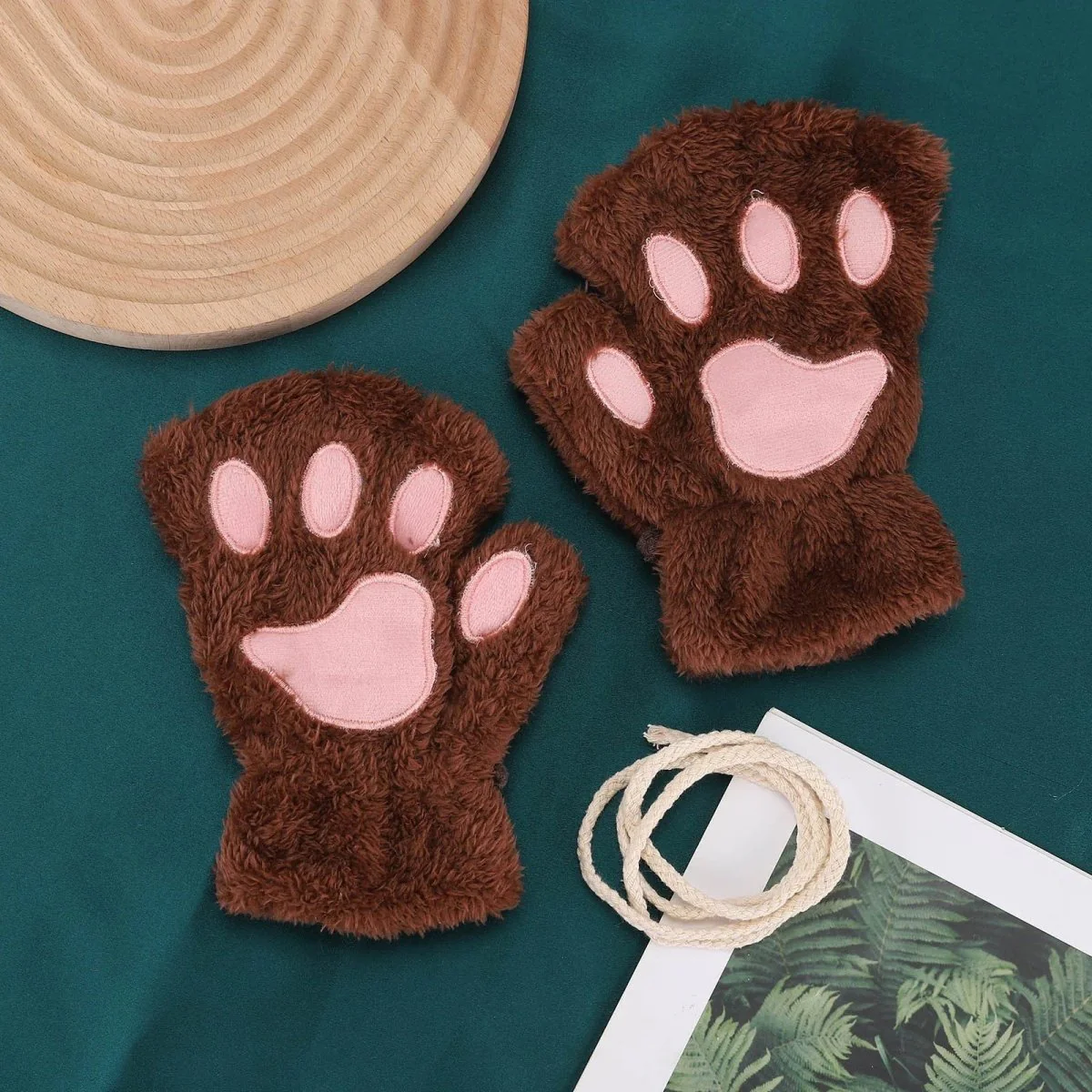 CATCOSY – Soft cat mittens for cozy winter joy - Image 13