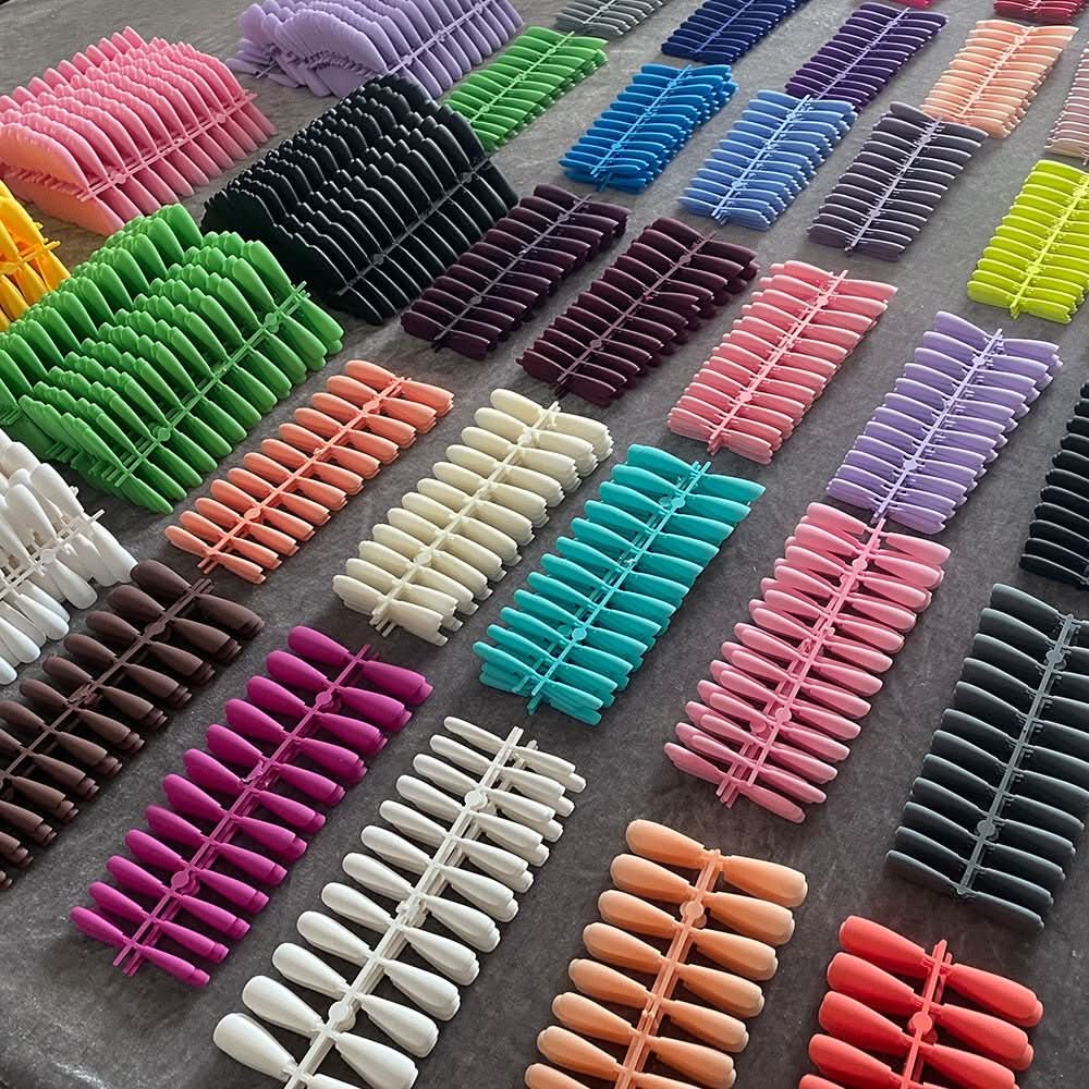 ChicNails Matte Press-On Nails - Elegant artificial nails in 13 colours - Image 3