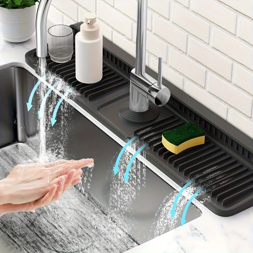 CLEANKITCH - Practical Splash Guard for Kitchen Sinks with Quick Drainage