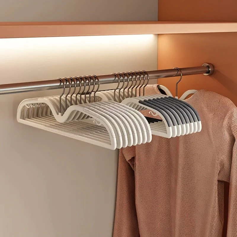 CLOSETIQ – Space-saving, non-slip clothes hanger with 360° rotatable hook for optimal organization - Image 7