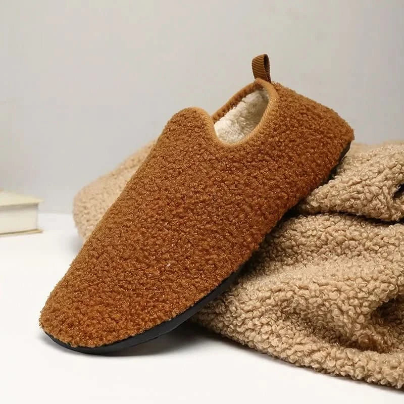Cloud Warmers - Plush slippers for men & women | Non-slip & ultra-soft for cosy winter days - Image 4