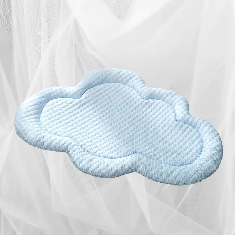 COOLICLOUD – Cooling Pet Mat in Cloud Shape for Summer Comfort - Image 10