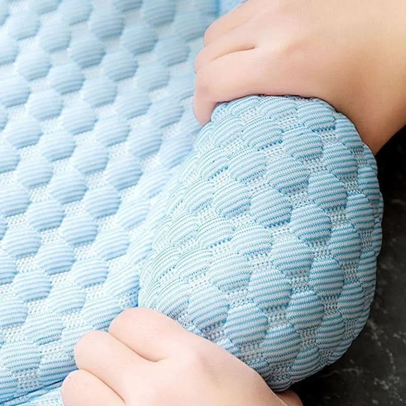 COOLICLOUD – Cooling Pet Mat in Cloud Shape for Summer Comfort - Image 6