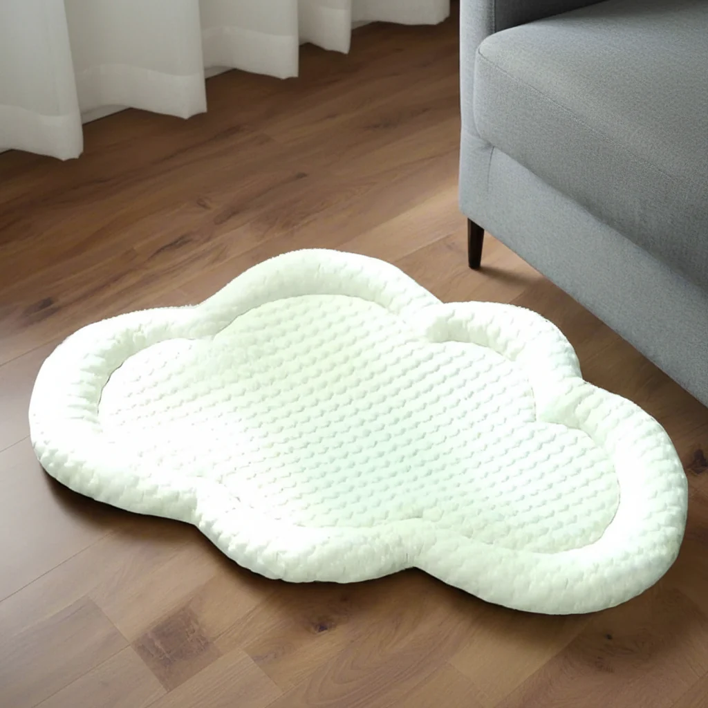 COOLICLOUD – Cooling Pet Mat in Cloud Shape for Summer Comfort - Image 9
