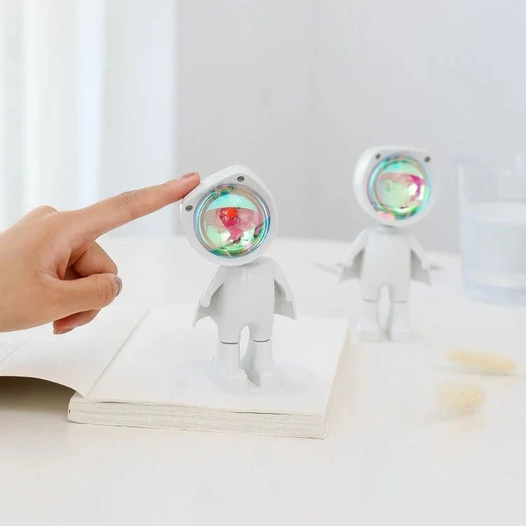 COSMONIX – Astronaut robot rainbow lamp with rechargeable mood lighting - Image 3