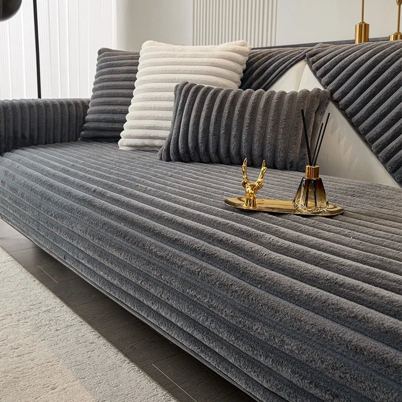 COZYPUFF – Luxurious winter sofa cover made of faux rabbit fur - Image 9
