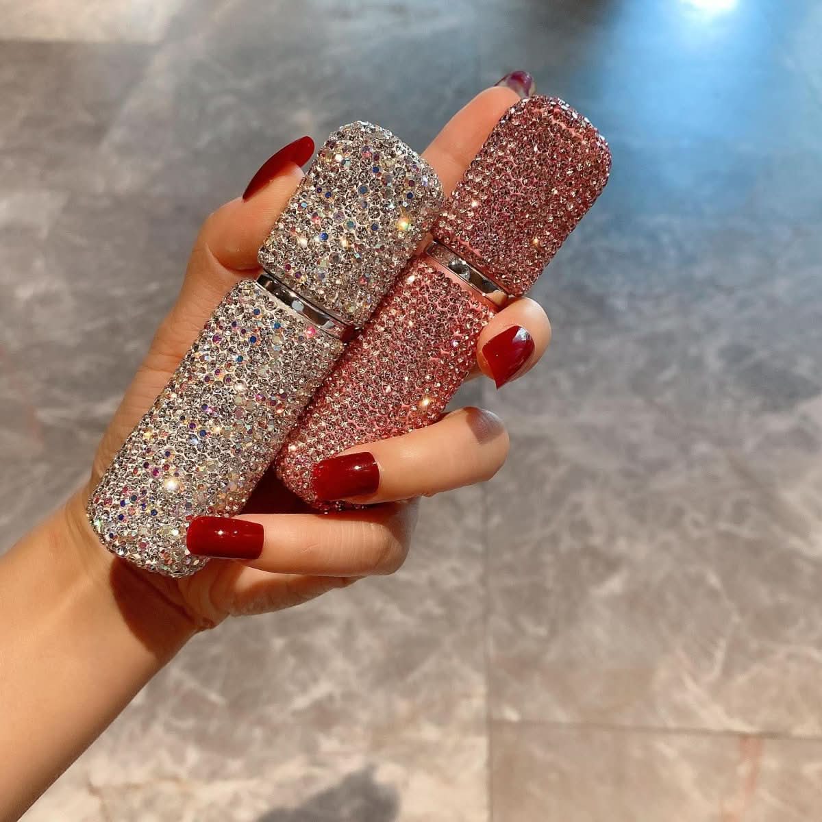 DiamondScent - Refillable perfume bottle in a luxurious diamond design | 10 ml travel size for on the go - Image 3