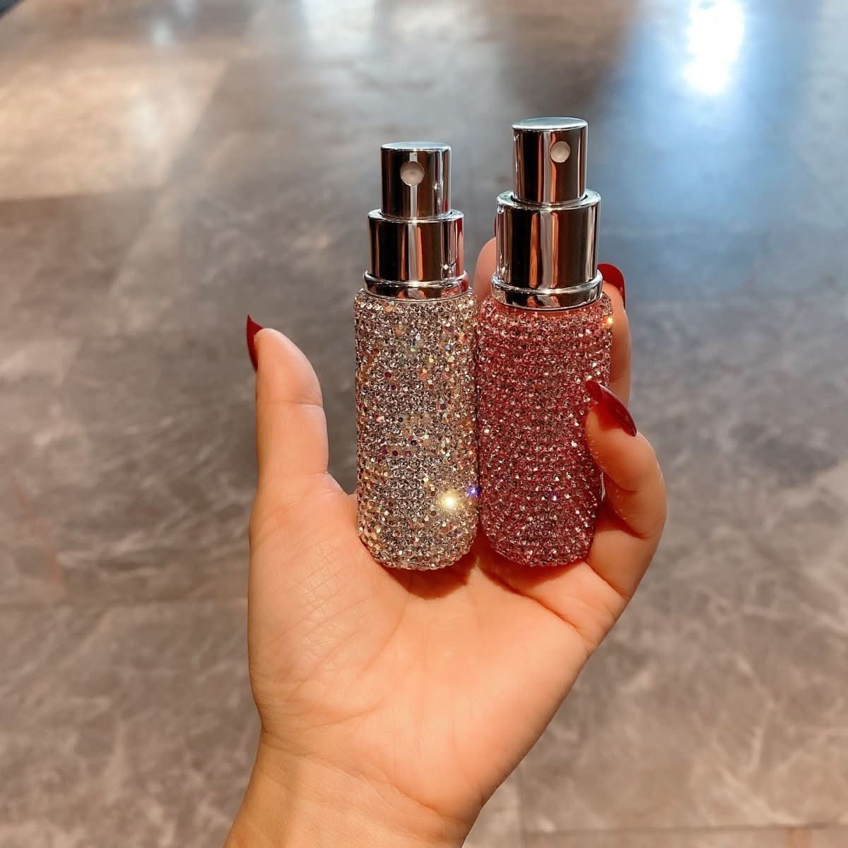 DiamondScent - Refillable perfume bottle in a luxurious diamond design | 10 ml travel size for on the go - Image 4