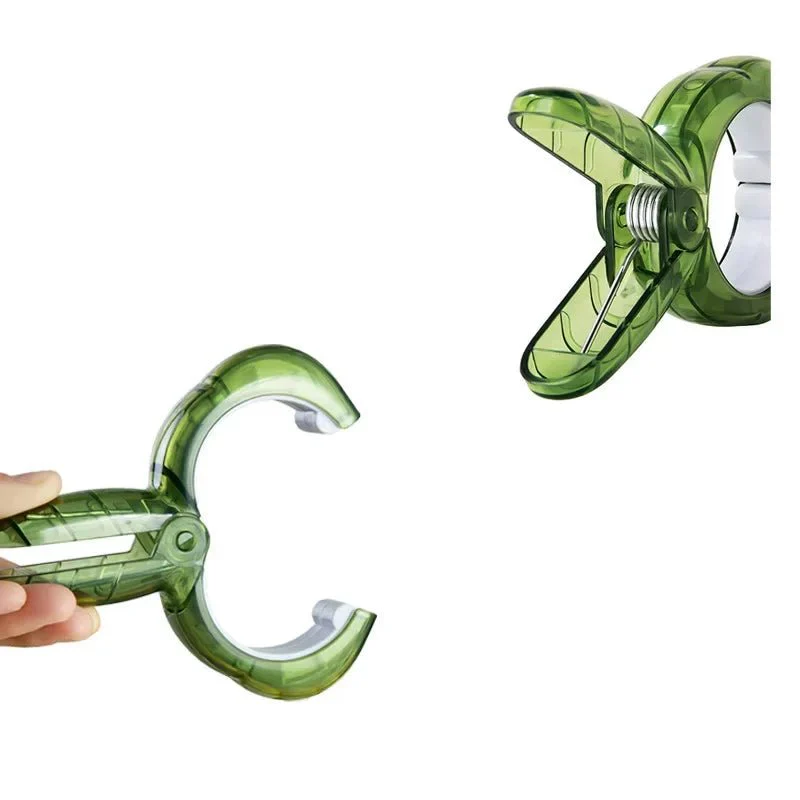 DRYLOK – Sturdy Clothespins Made of Plastic for Secure Holding of Towels - Image 4