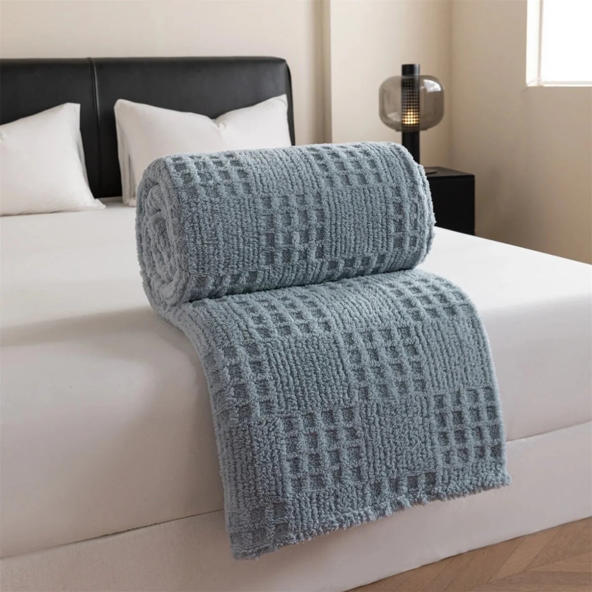 EASYCOZY – Velvet Blanket for Cozy Warmth in Everyday Life - Image 10