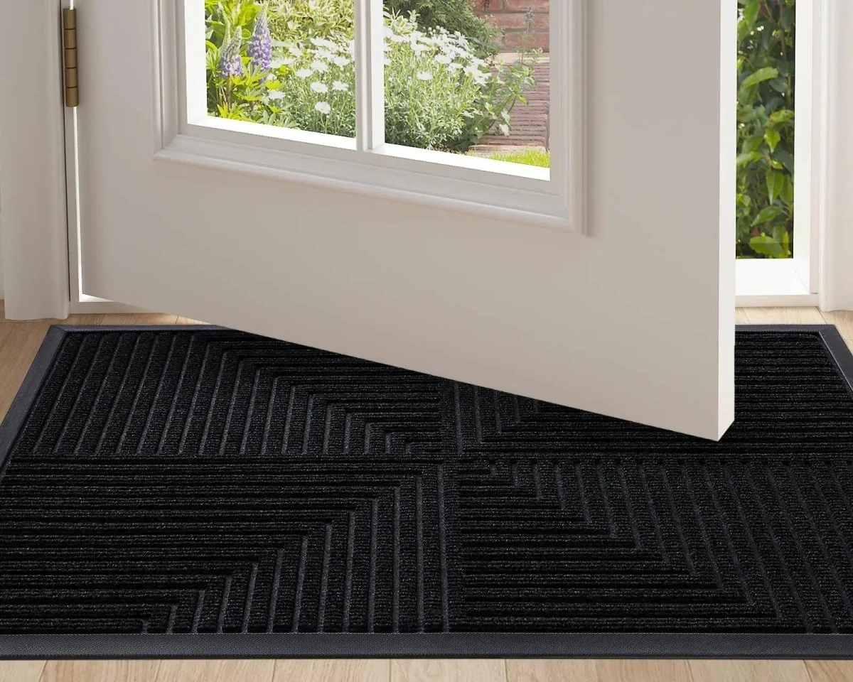 ENTRYPRO – Heavy-duty floor mat with non-slip backing and dirt-trapping function - Image 3
