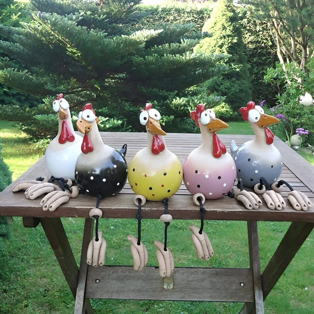 FARMYARD – Chicken figure with large eyes made of weatherproof resin for an attractive garden - Image 2