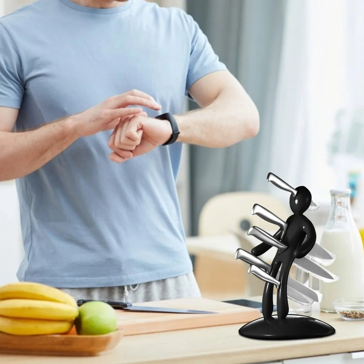 FIGURACUT – Artistic human-shaped knife holder for elegant work surfaces - Image 4