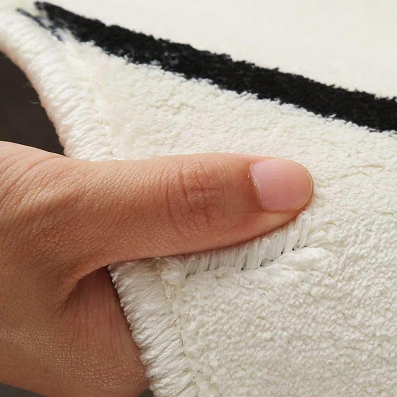 FLOFFCLOUD – Cozy fluffy rug with cloud pattern for warm living areas, easy to care for - Image 5