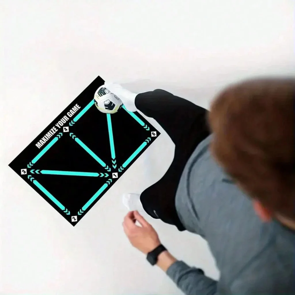 FootMaster non-slip football training mat - perfect for effective training at home - Image 5