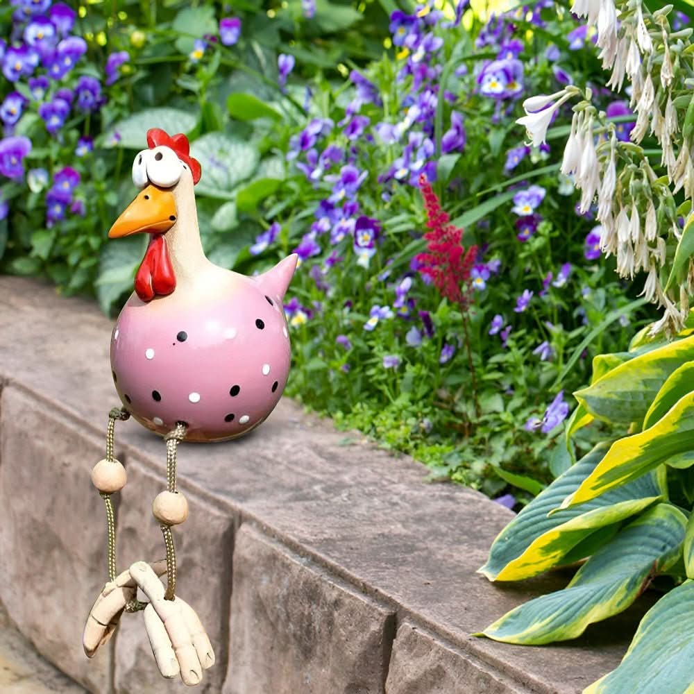 FRECHFEDER – Playful garden chicken statue with dancing legs - Image 8
