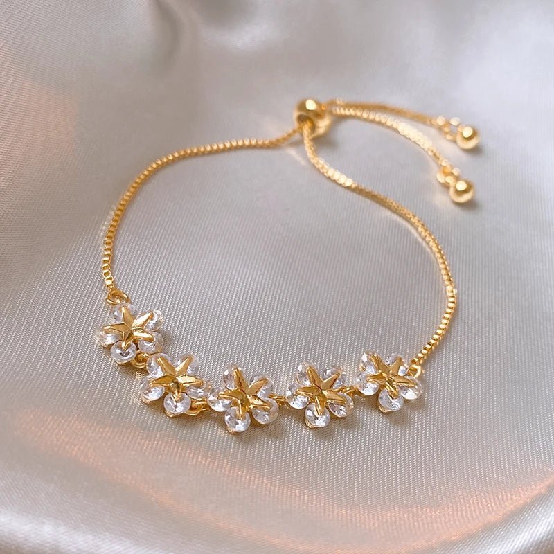 GLITZARIA – Elegant, adjustable rhinestone bracelet for special occasions - Image 2