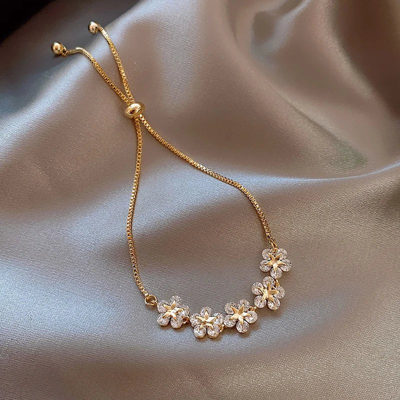 GLITZARIA – Elegant, adjustable rhinestone bracelet for special occasions - Image 7