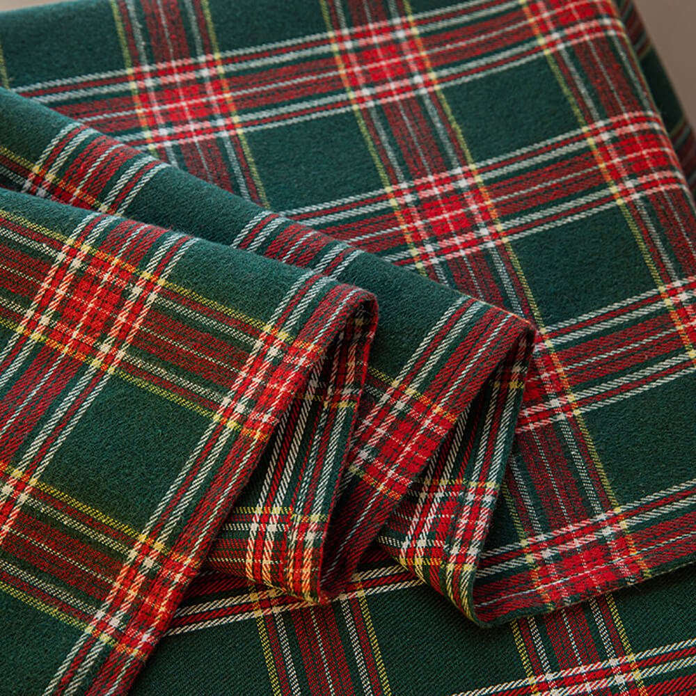 HEARTHVIEW – Classic check curtains for winter comfort - Image 5