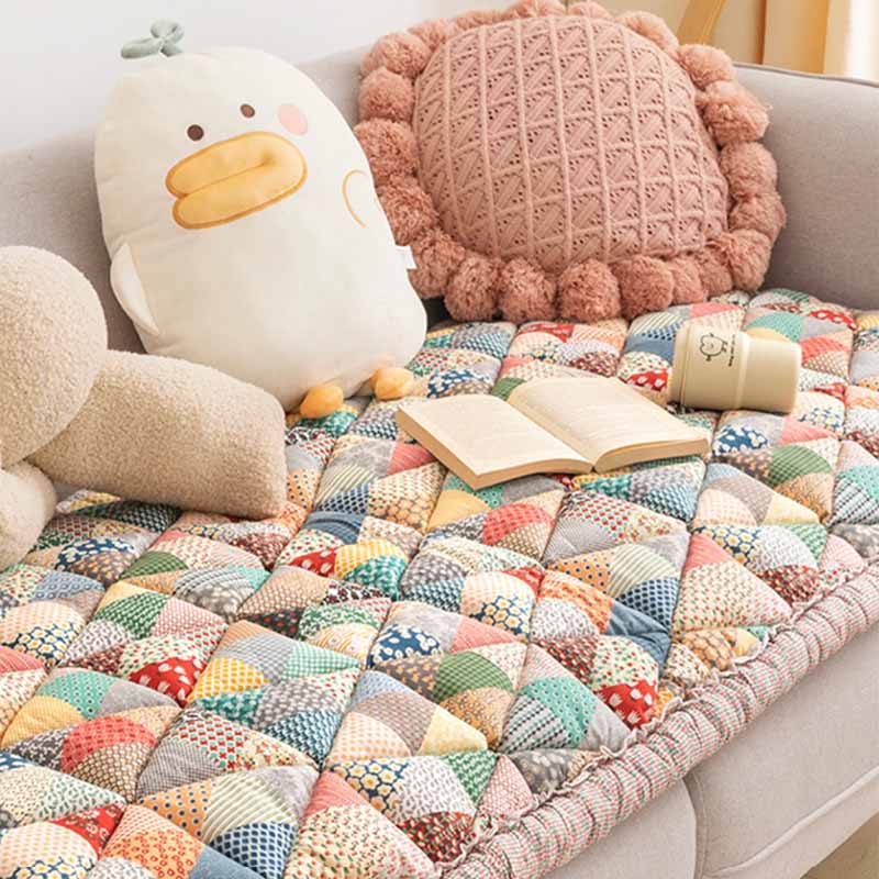 HOMECHARM COVER – Stylish sofa protector with non-slip underside - Image 4