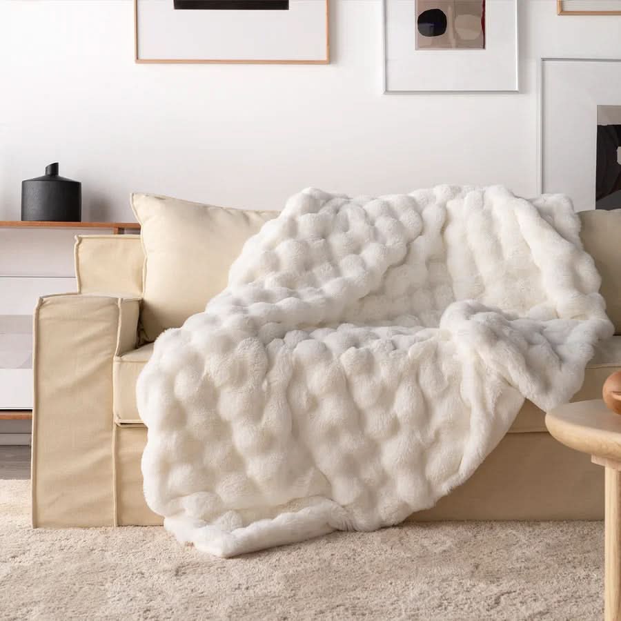 HugMeHome – Ultra-Soft Blanket for Cozy Ambiance - Image 10