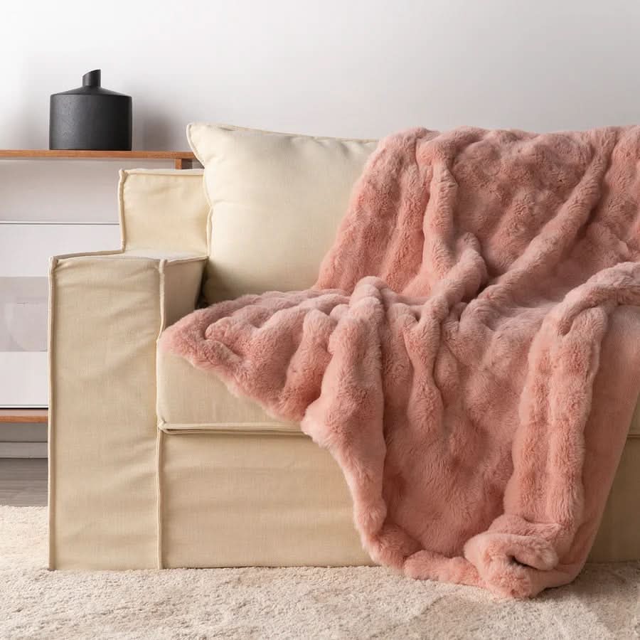 HugMeHome – Ultra-Soft Blanket for Cozy Ambiance - Image 12