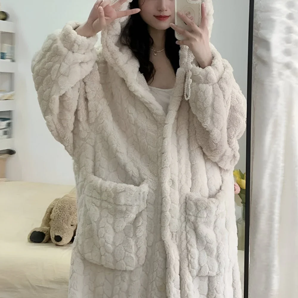 KUSCHELHOOD – Warm Women's Bathrobe with Hood & Pockets - Image 3