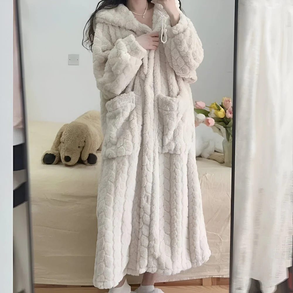 KUSCHELHOOD – Warm Women's Bathrobe with Hood & Pockets - Image 6