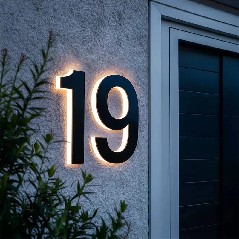 LICHTZEICHEN – Individually Customizable LED House Numbers for Modern Homes - Image 4