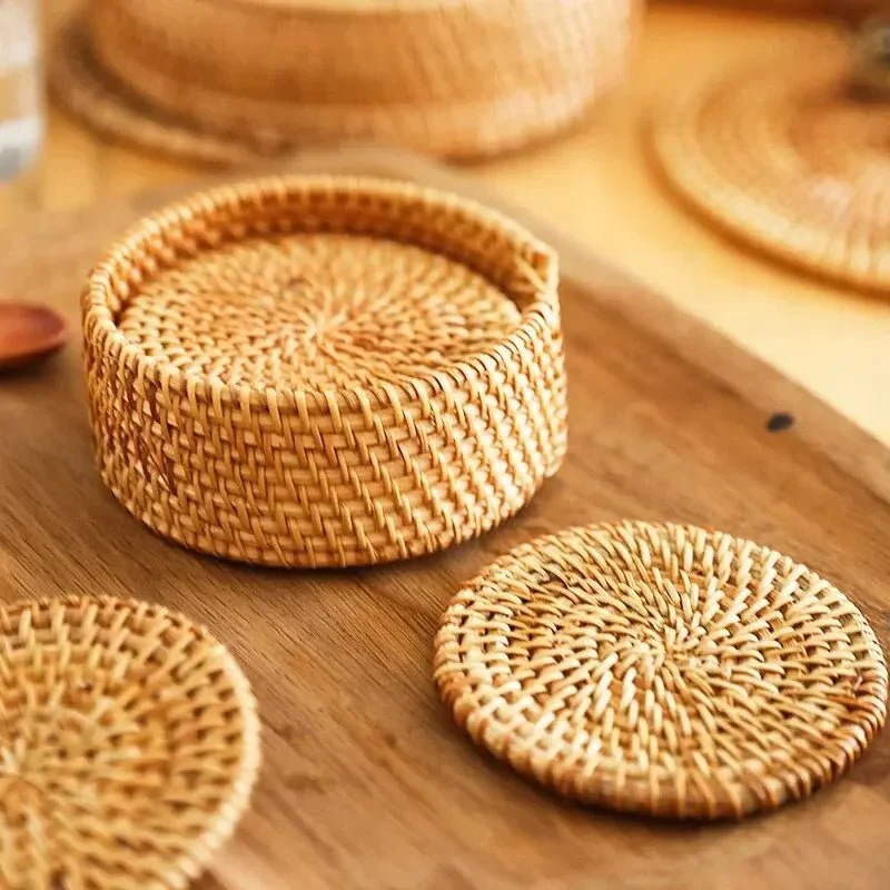 LIGNO – Heat-insulating drink coasters made of rattan to protect the table - Image 4
