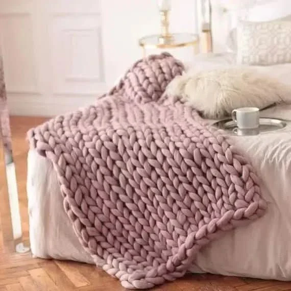 Loomora – Handmade Minky Chunky Blanket for Ultimate Comfort - Image 11