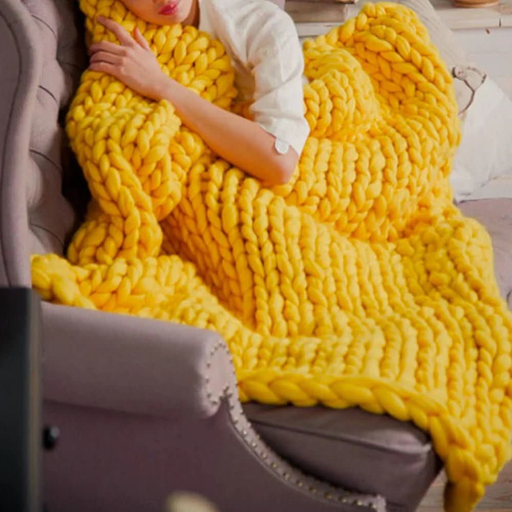 LuxeWool – DIY Chunky XL Wool Yarn for Blankets & Pillows - Image 9