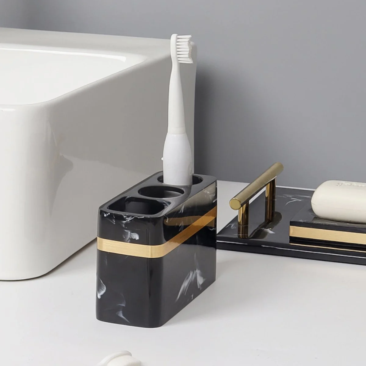 MARQUIS – Sophisticated Presentation Tray made of Black Marble for the Bathroom with Gold Rim - Image 2