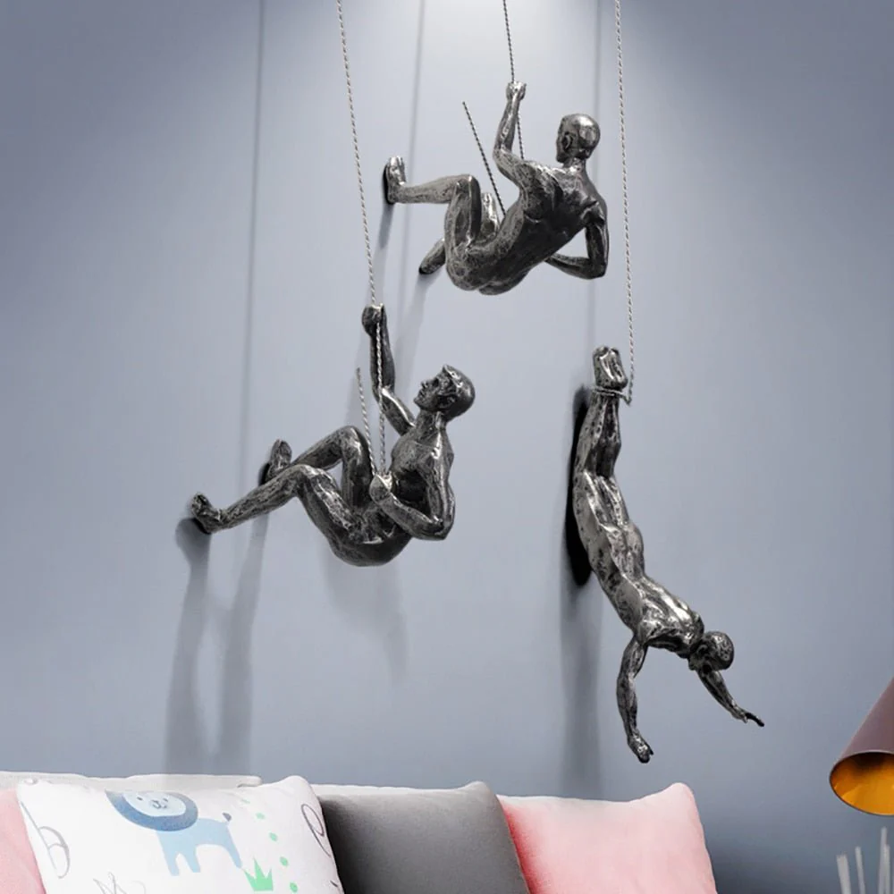 MONORA – Handmade Climbing Wall Sculpture Made of Synthetic Resin - Image 6