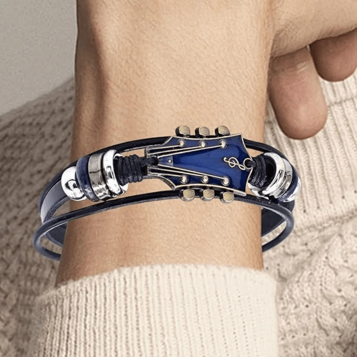 MUSIKSTRUM – Leather Bracelet with Guitar-Inspired Design - Image 7