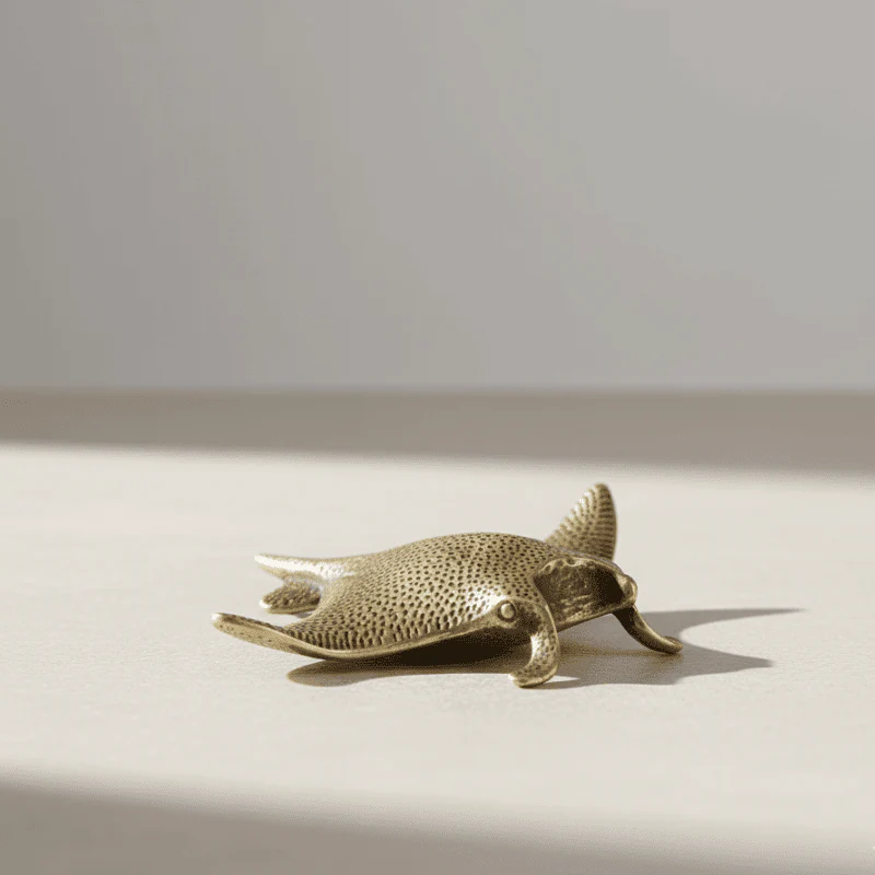 OCEANART - Handmade Brass Manta Ray Sculpture for Stylish Living Spaces - Image 7