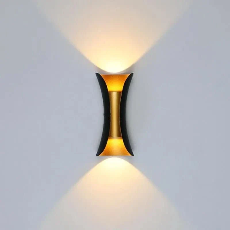 Orr Curved Outdoor LED Light - Weatherproof wall light with IP65 protection - Image 11