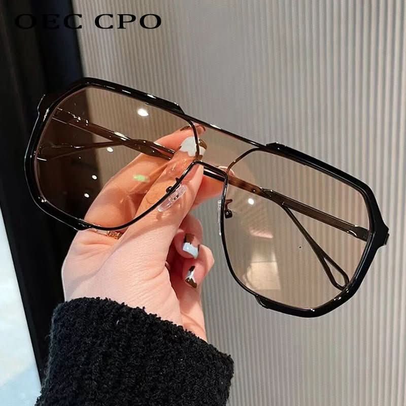 OVERSIZE SHADE - Square women's sunglasses with UV400 & colour change lenses - Image 4