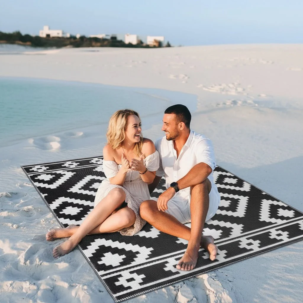 PATIOLOOM – High-quality outdoor garden rug, easy to clean & weatherproof - Image 2