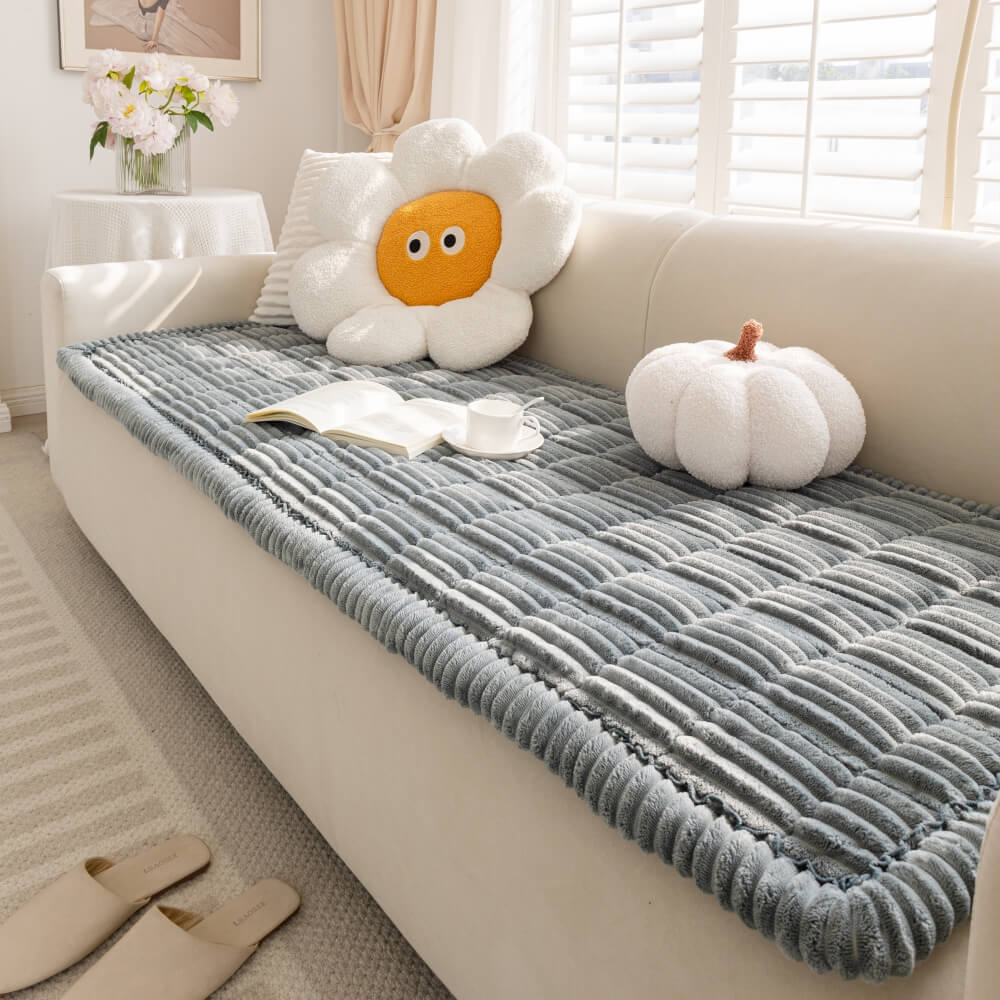 PAWFLANNEL – Soft Flannel Pet Mat to Protect Sofa and Bed - Image 6