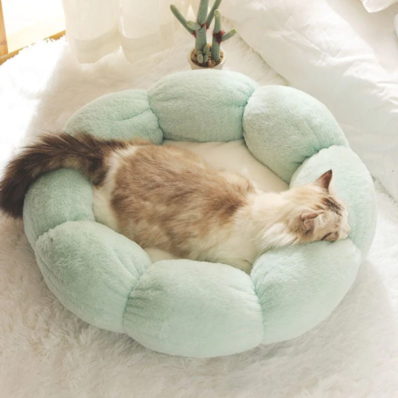 PAWFLORA – Cat Bed in Flower Shape for Deep Sleep and Relaxation - Image 7