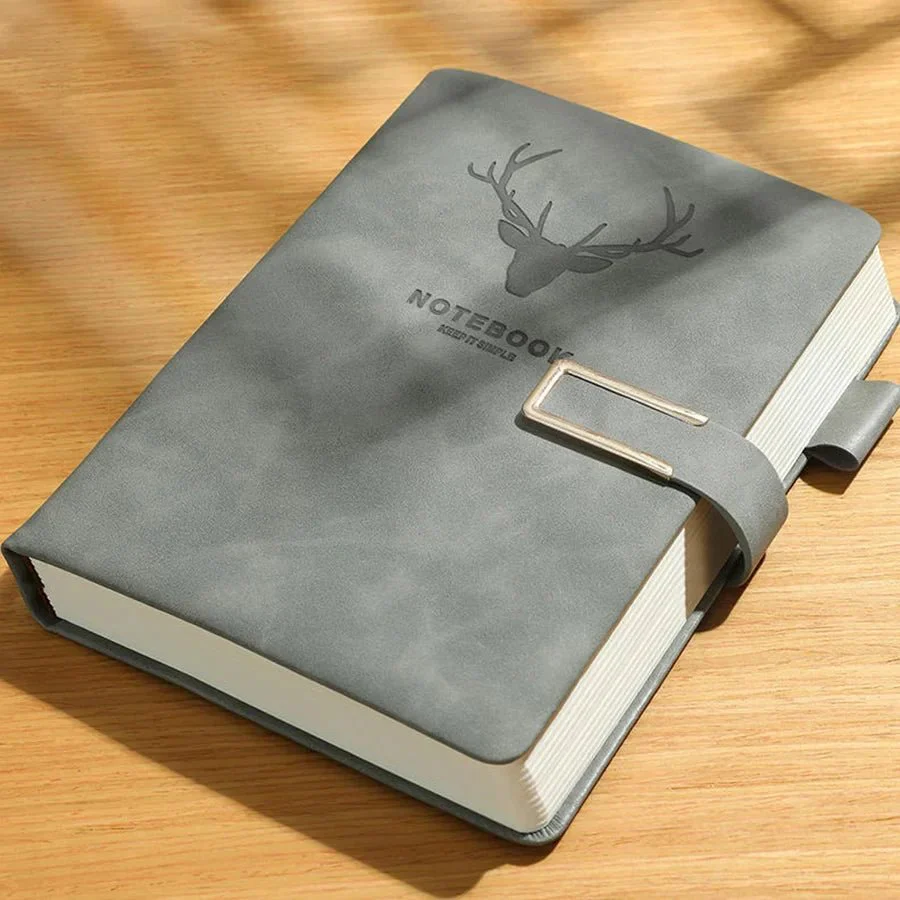 PENVOIR – A5 leather notebook with 200 pages, personalized cover & integrated bookmark - Image 10