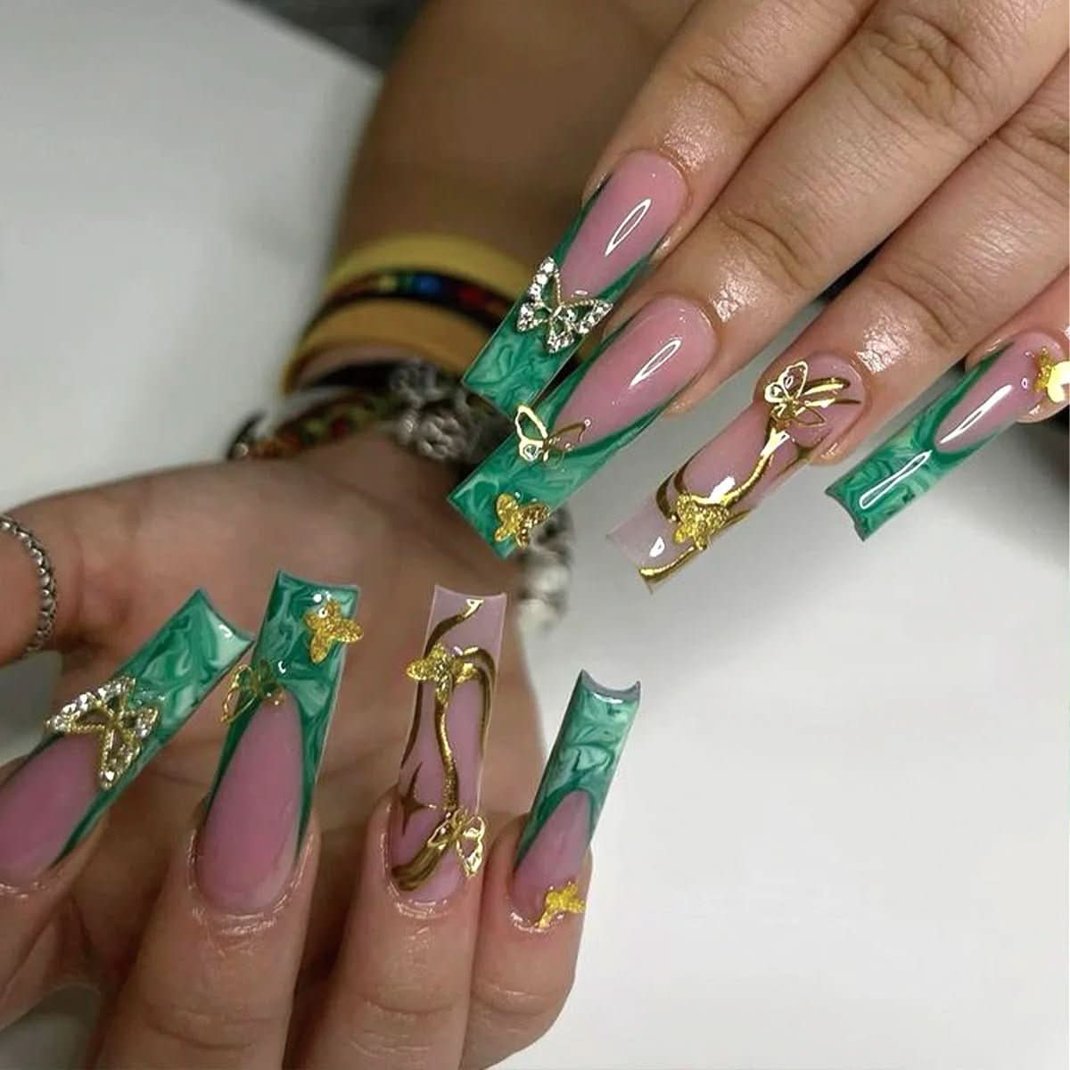Presson Chic - 24 pieces pink nails with design | Quick to apply & elegant for any occasion - Image 14