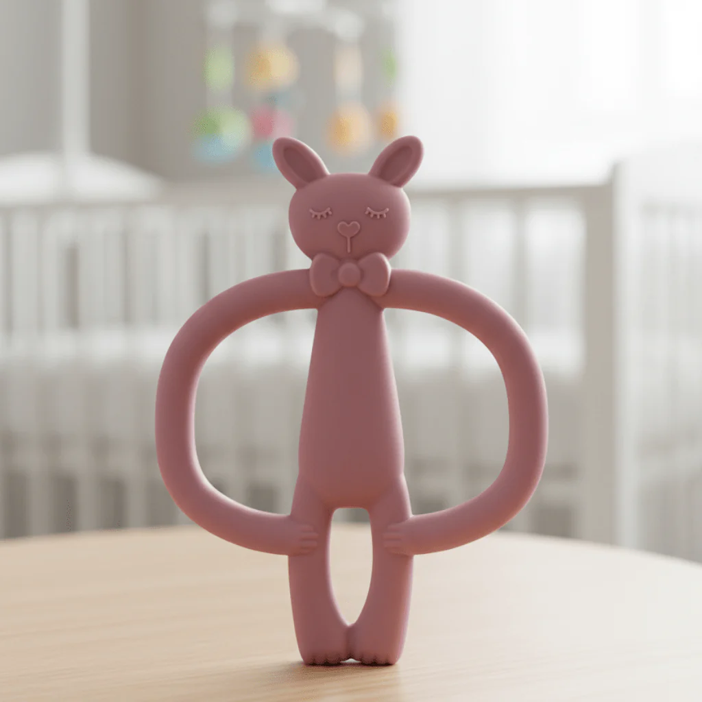 RABBITSOFT – Light silicone teething ring with cartoon rabbit motif for small hands